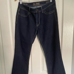 DL1961 straight leg jean